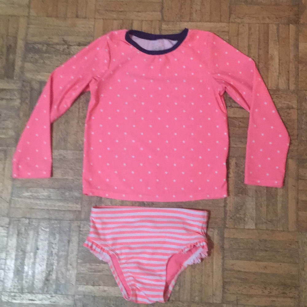Baby Gap girls 2 pieces bikini  size 5Yrs.